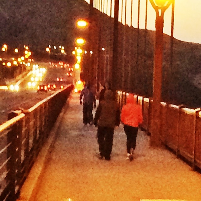 Night begins to fall as the young one's walk back from #goldengate #sanfrancisco #california