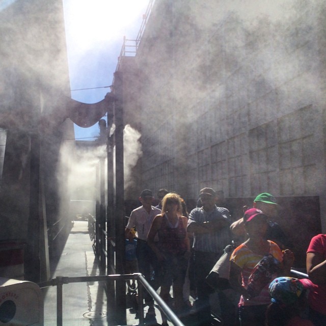 Misting during line for Soaring - the best ride ever