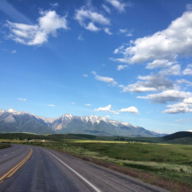 I know, it's way too many pics of the sky and mountains - there is just no way to do the landscape justice.