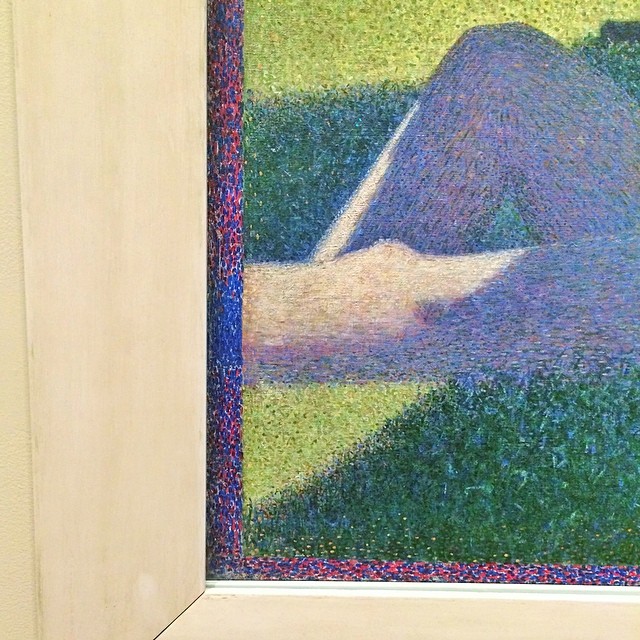 Frame of Seurat's A Sunday Afternoon on the Island of la Grande Jatte