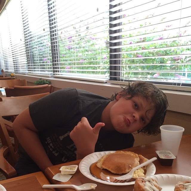 Edan gives the thumbs up to the Instant Pancake Machine. He discovered that if you punch the buttons a bunch of times fast you get 32 pancakes.