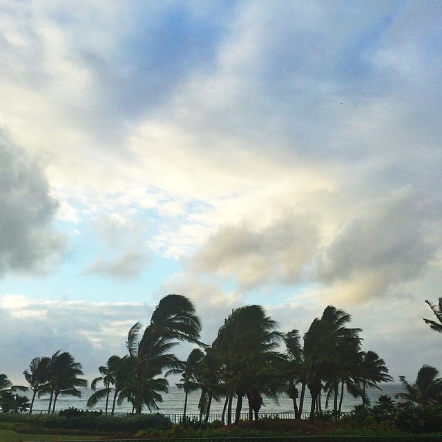 Early morning hint of the storm to come. #kauai #hawaii