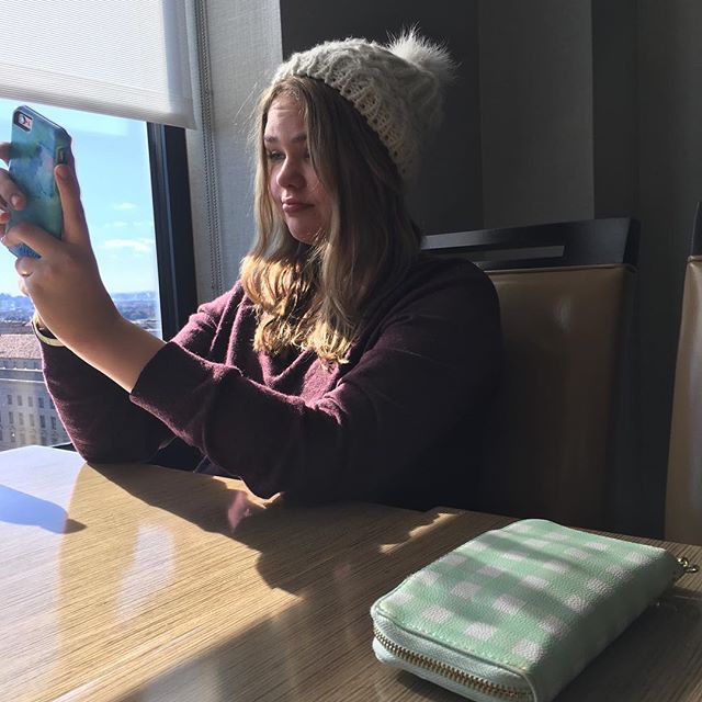 Teenage Selfie in concierge lounge #jwmarriott #washingtondc