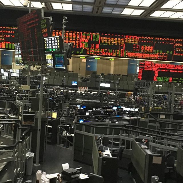 A friend of mine on the radio got me on to the CBOT floor. We went early in the morning so we could run around by ourselves. #cbot #cme