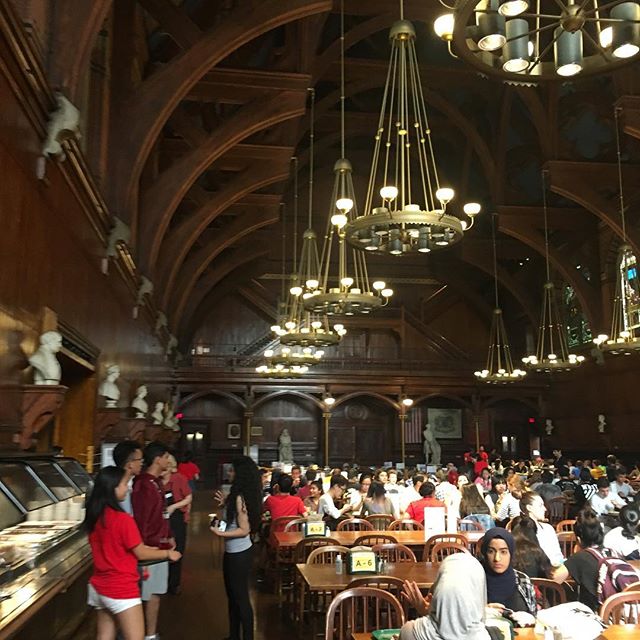 Dining Hall like in Harry Potter at Harvard University.